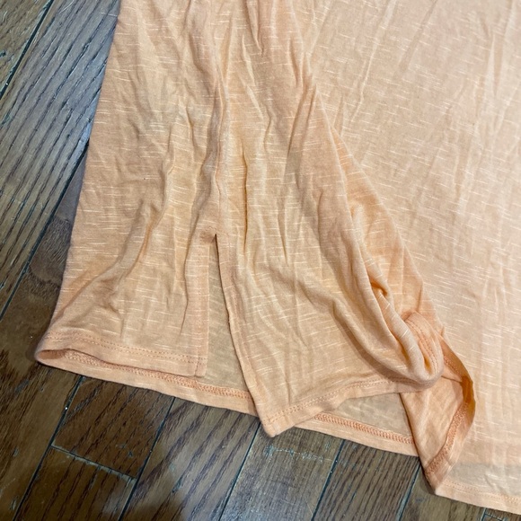 Mossimo Dennim
Chic Orange Studded Women's Tee - Picture 5 of 10